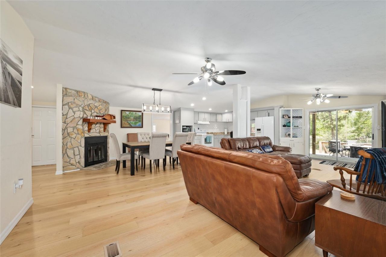 7870 SW 25th Place , Bell, FL 32619 Photo