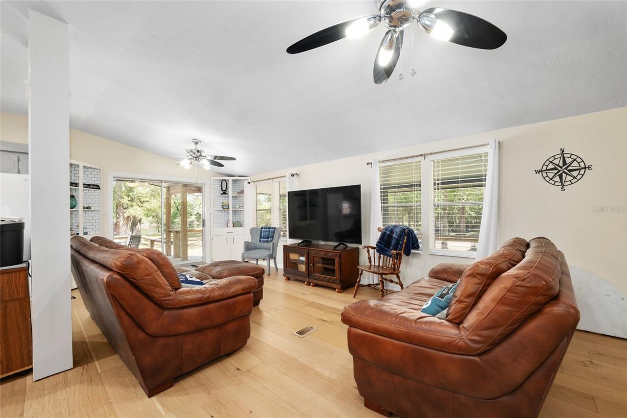 7870 SW 25th Place , Bell, FL 32619 Photo