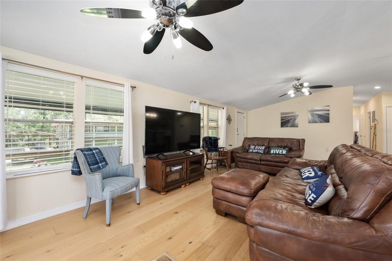 7870 SW 25th Place , Bell, FL 32619 Photo