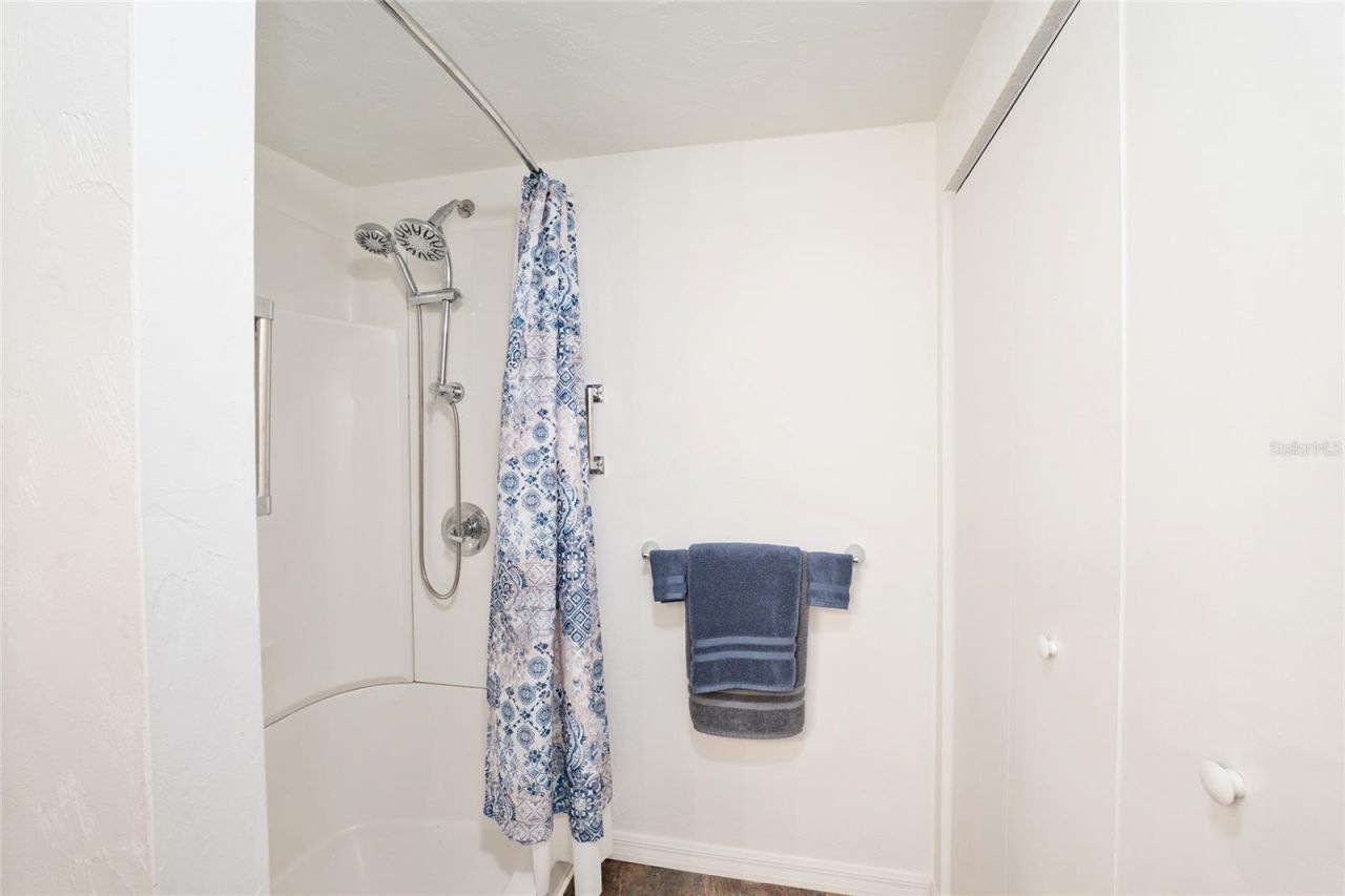 7870 SW 25th Place , Bell, FL 32619 Photo