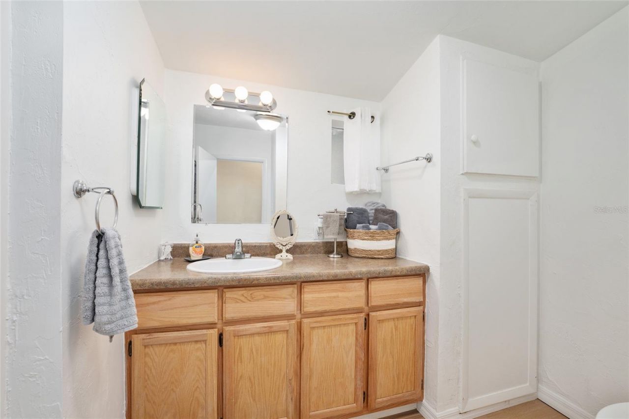 7870 SW 25th Place , Bell, FL 32619 Photo