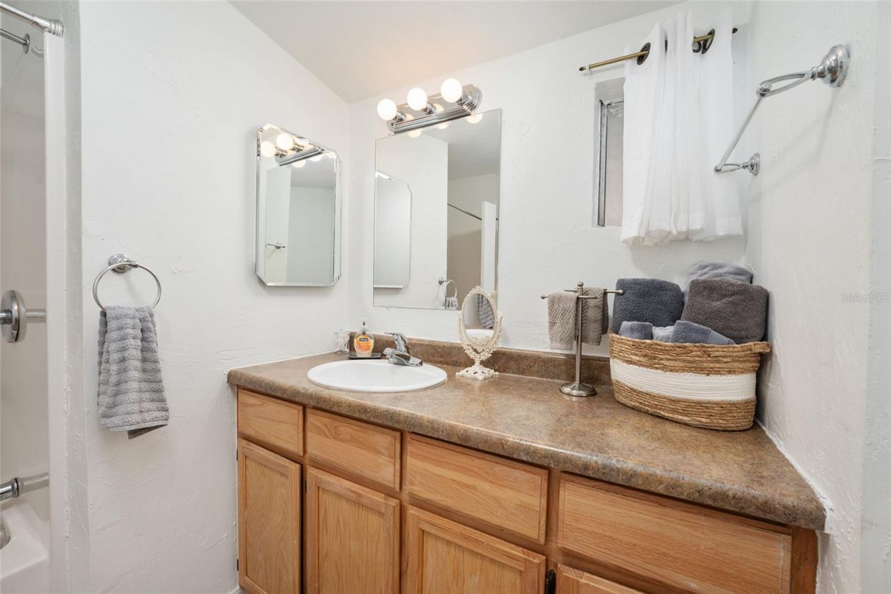 7870 SW 25th Place , Bell, FL 32619 Photo