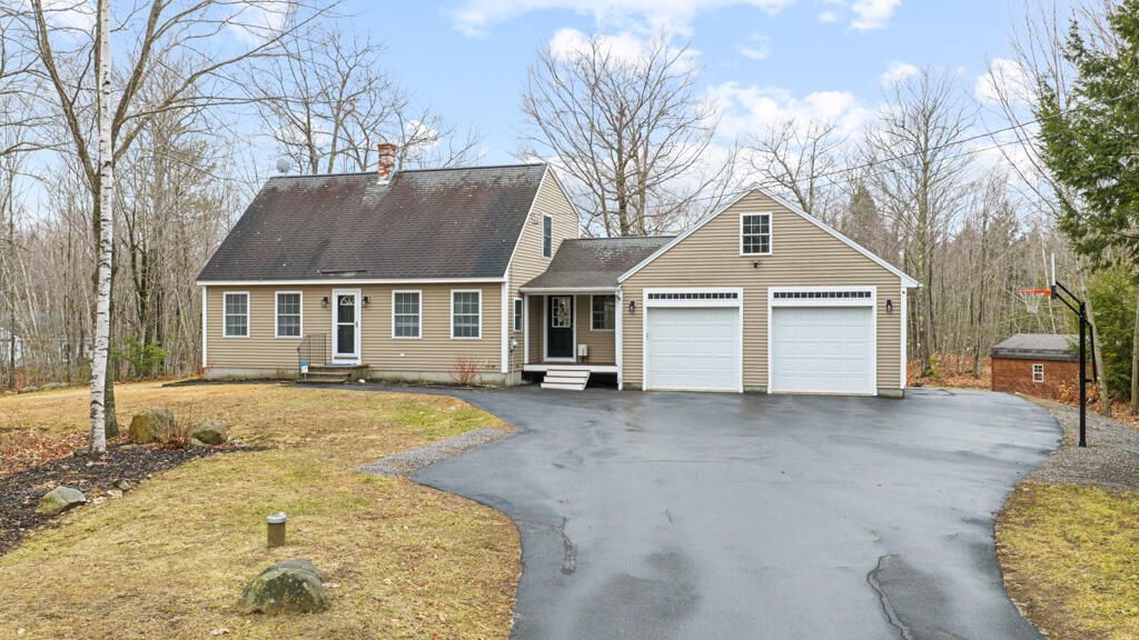 21 Southridge Drive, Standish, ME 04084 Main Photo