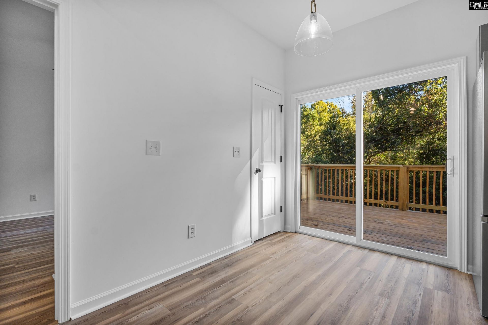 338 Lincolnshire Parkway Photo 18