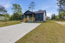 338 Lincolnshire Parkway photo 4