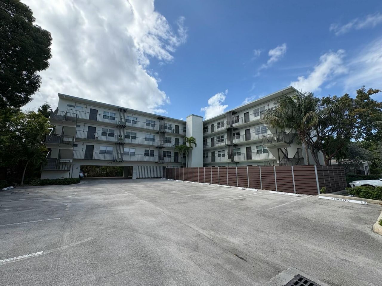 609 NE 13th Avenue, Unit 101, Fort Lauderdale, FL 33304 Photo