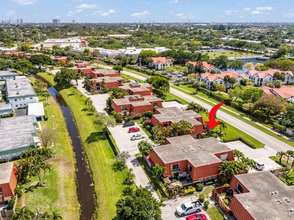 3229 Gardens East Drive, Unit B, Palm Beach Gardens, FL 33410