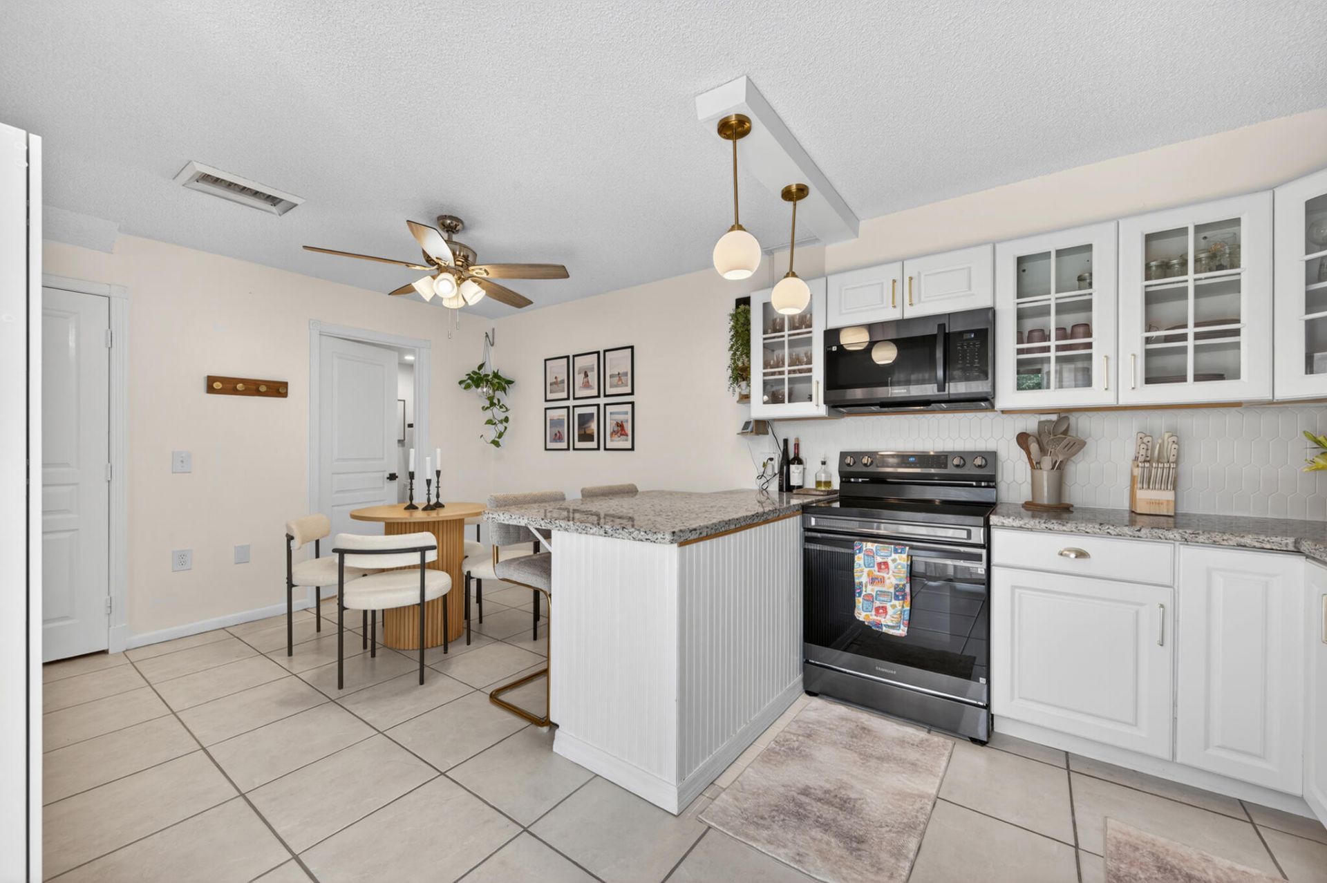 3229 Gardens East Drive, Unit B, Palm Beach Gardens, FL 33410 Photo