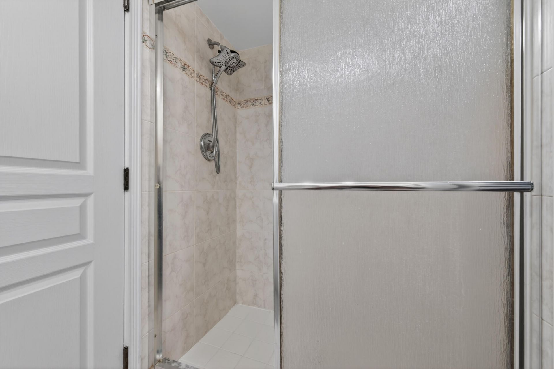 3229 Gardens East Drive, Unit B, Palm Beach Gardens, FL 33410 Photo