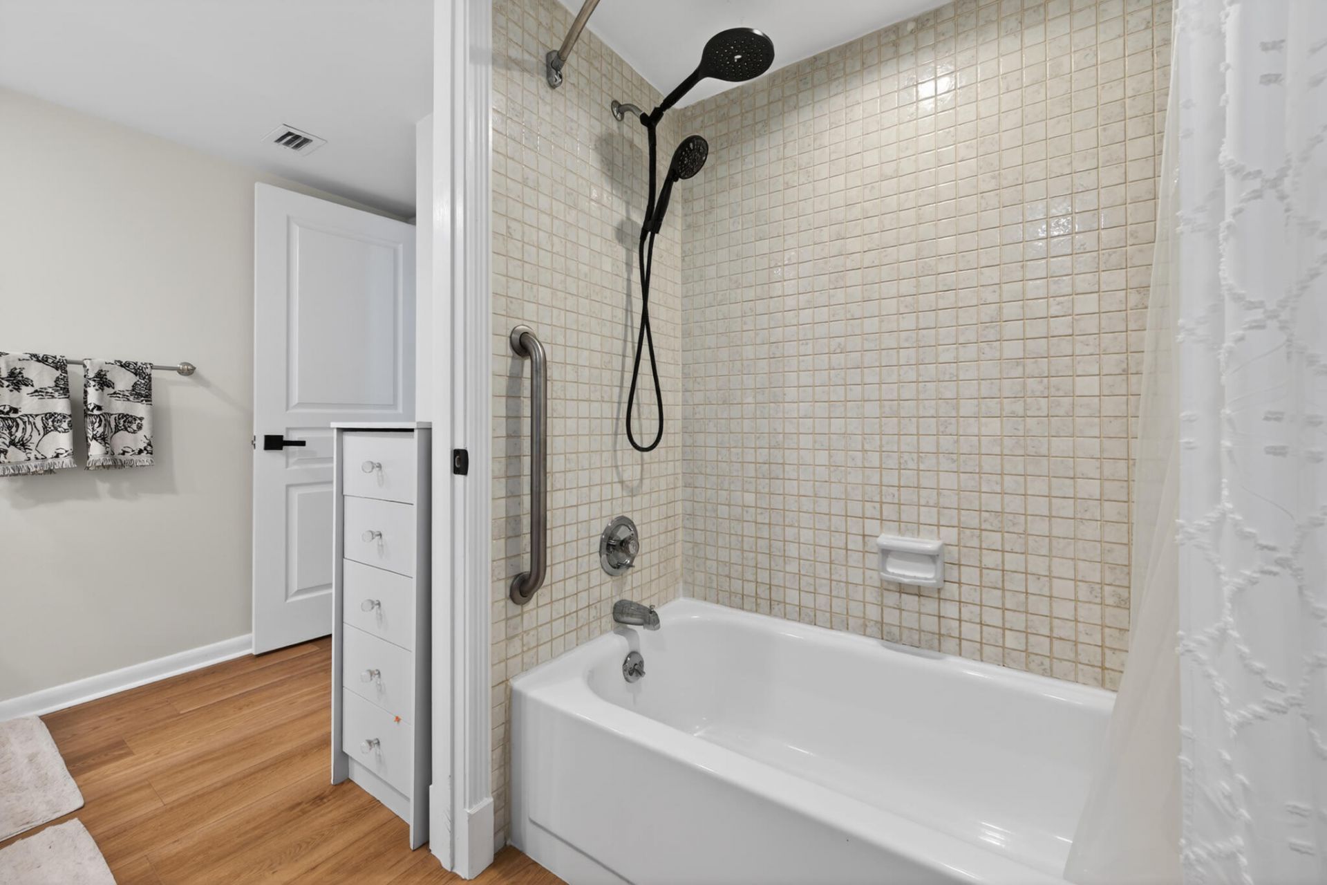 3229 Gardens East Drive, Unit B, Palm Beach Gardens, FL 33410 Photo