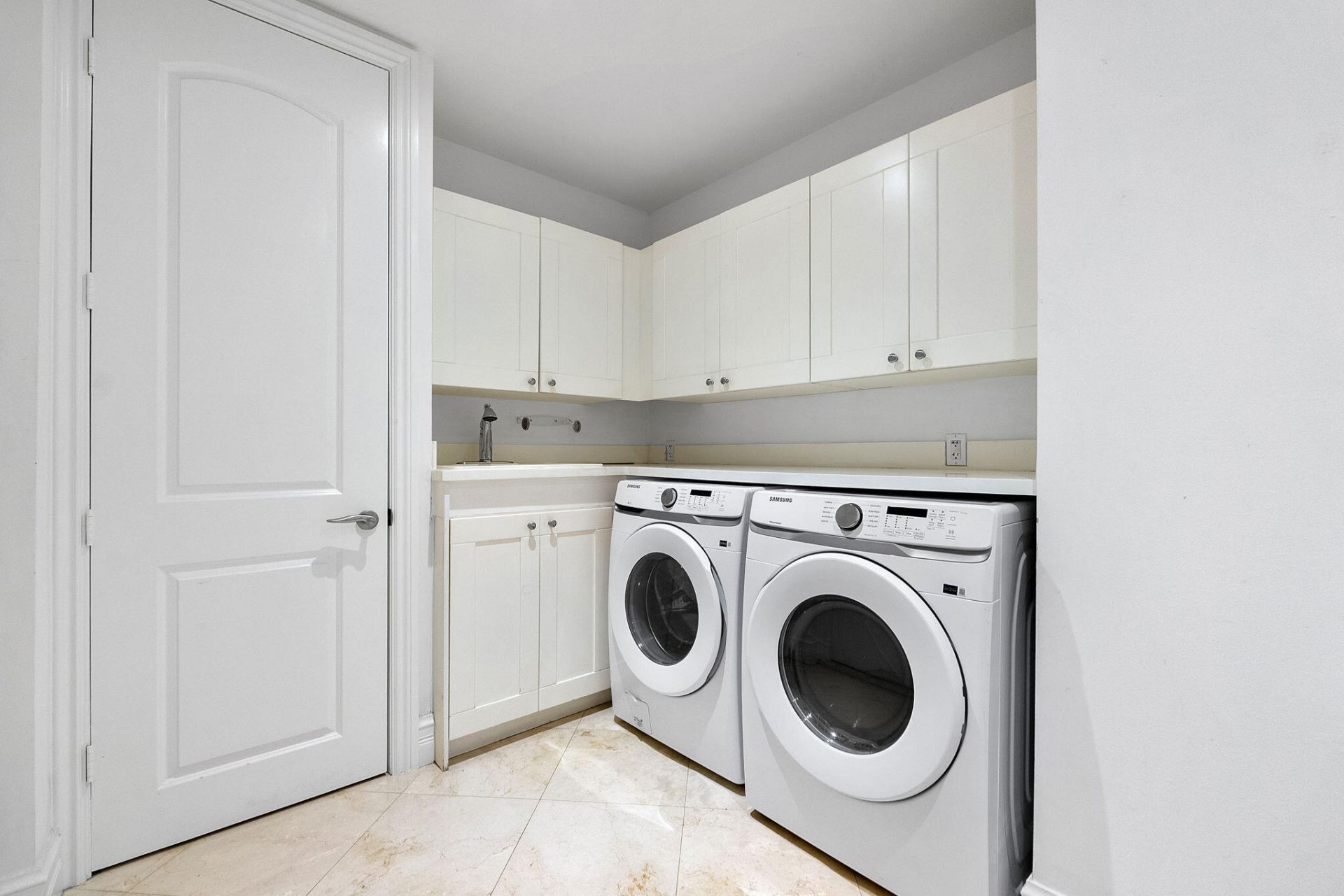 1 N Ocean Boulevard, Unit 402, Boca Raton, FL 33432 Photo