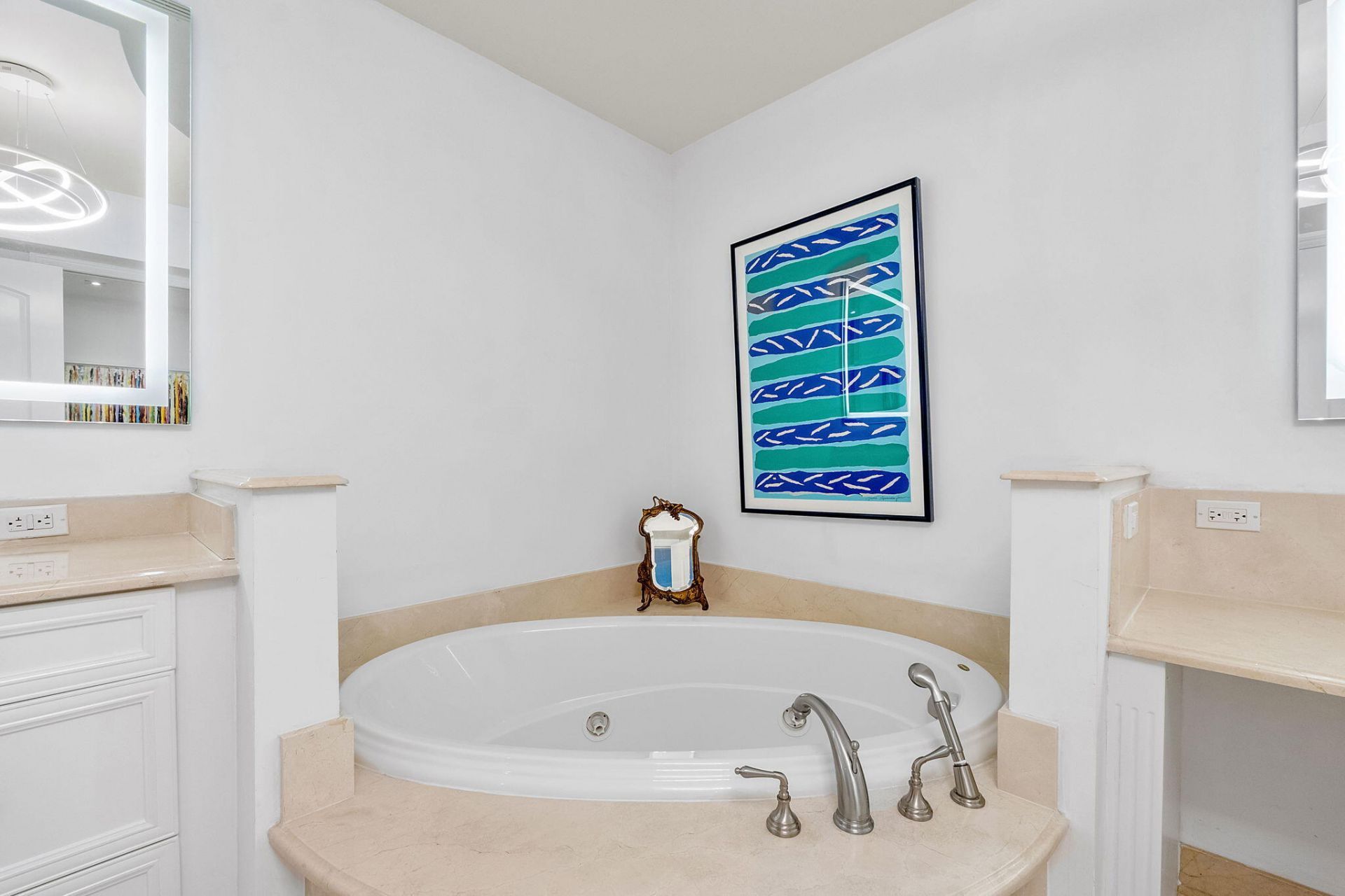 1 N Ocean Boulevard, Unit 402, Boca Raton, FL 33432 Photo