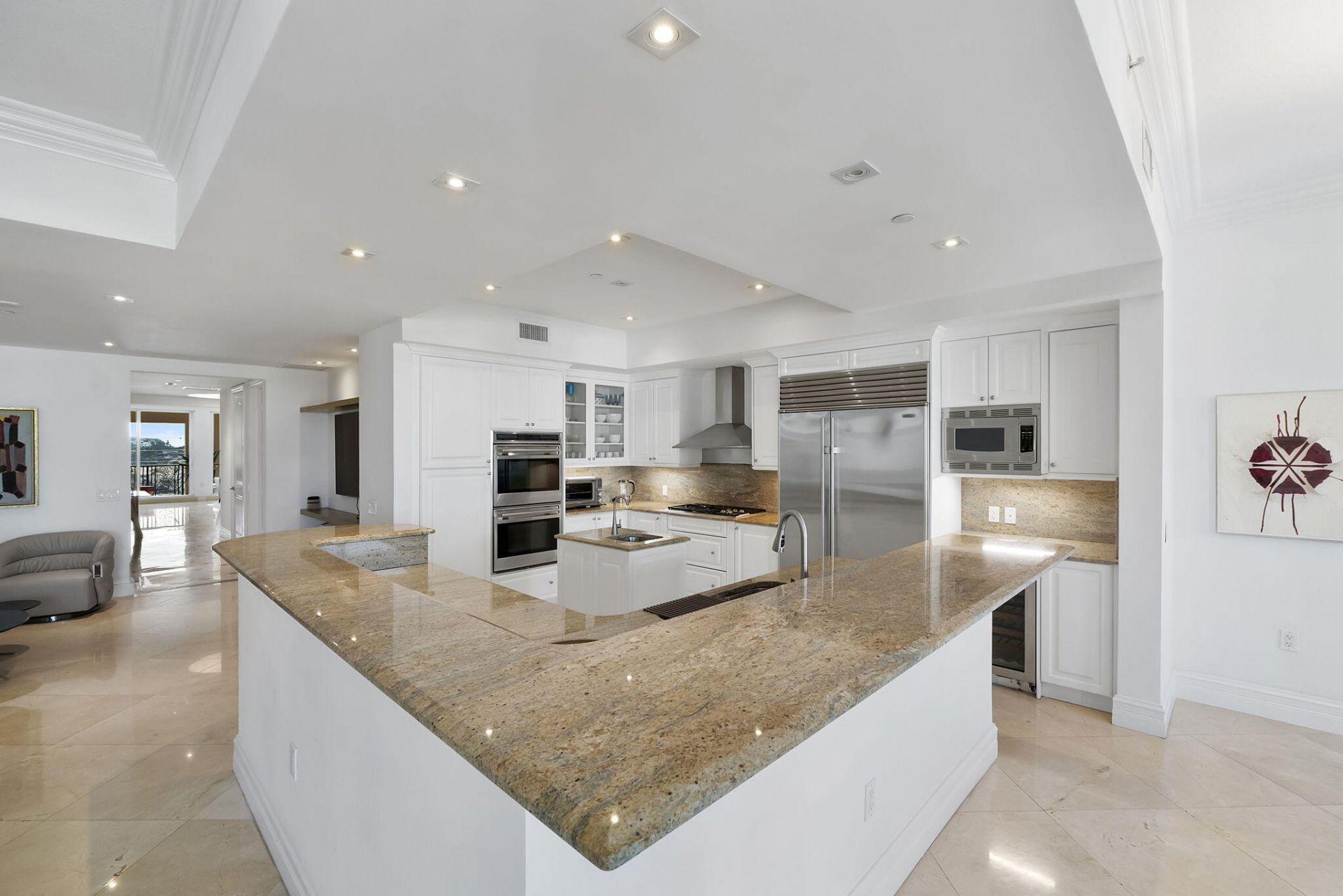 1 N Ocean Boulevard, Unit 402, Boca Raton, FL 33432 Photo