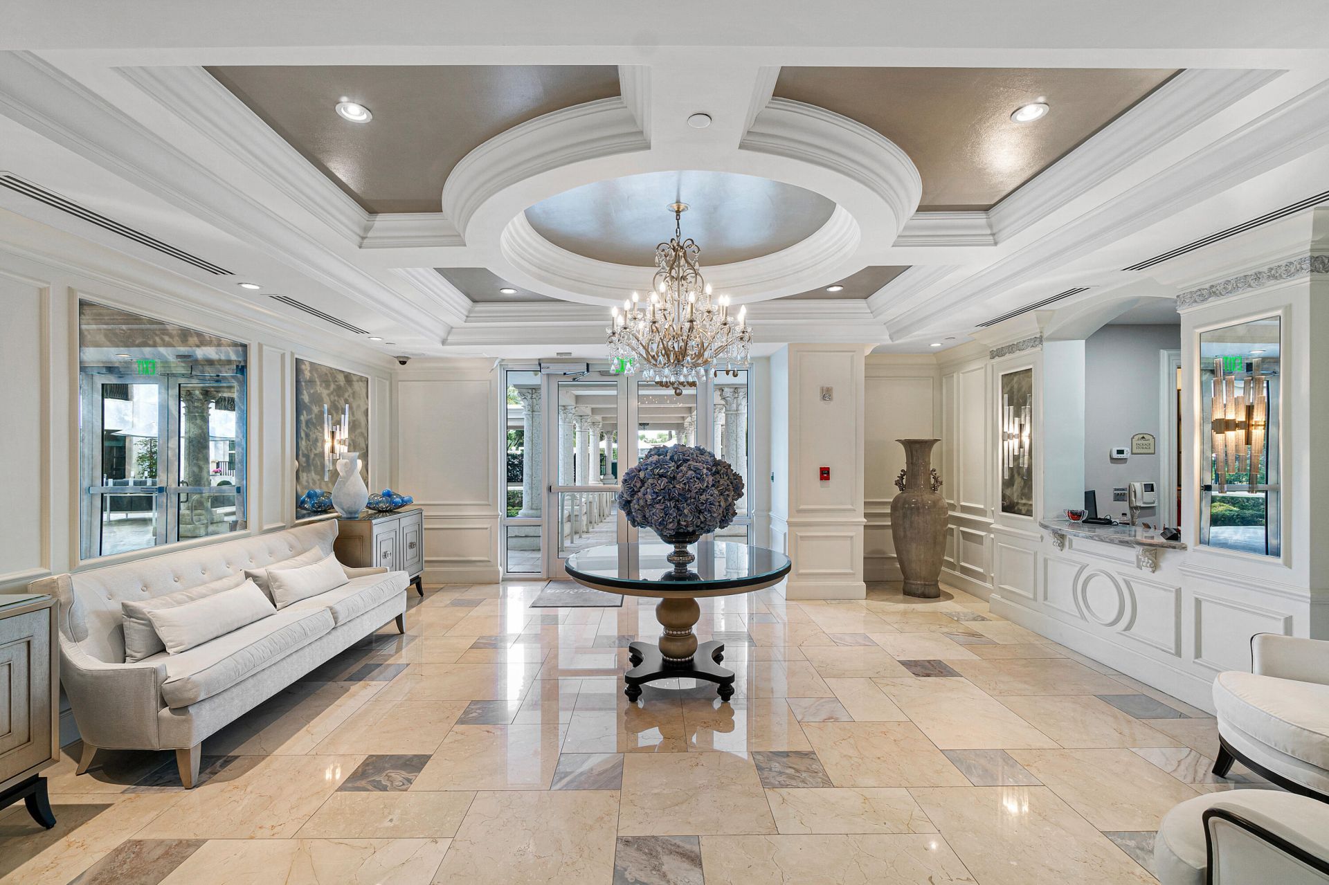 1 N Ocean Boulevard, Unit 402, Boca Raton, FL 33432 Photo