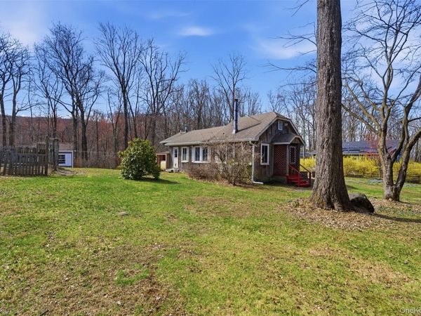 35 Highland Road , Mahopac, NY 10541