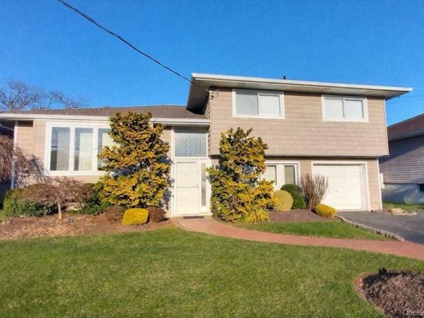 3421 Turf Road, Oceanside, NY 11572