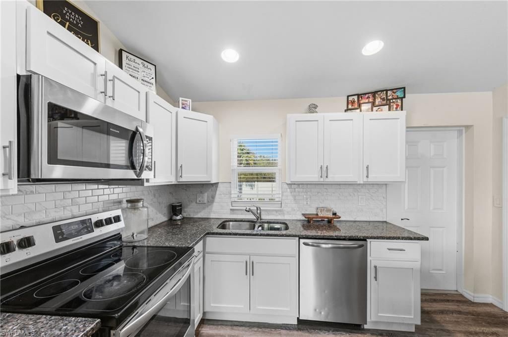 3113 Pebble Ln , Labelle, FL 33935 Photo