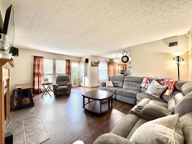 4593 Edgarton Drive, Grove City, OH 43123 Photo 7