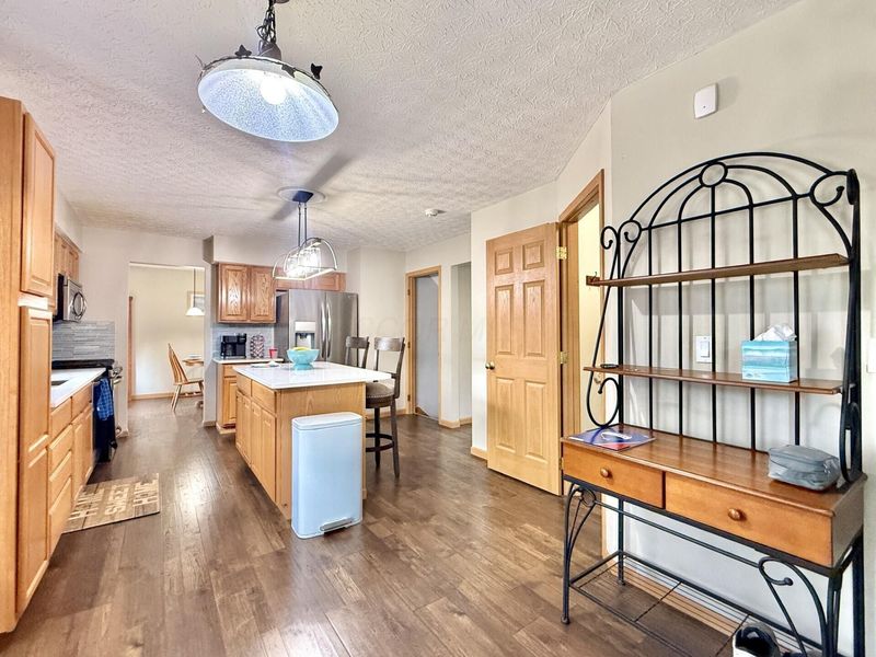 4593 Edgarton Drive, Grove City, OH 43123 Photo 8