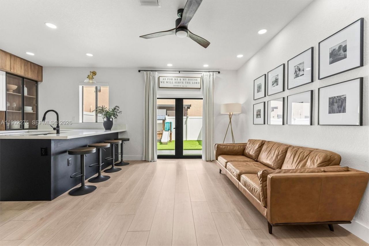 10487 W 34th Ct, Hialeah, FL 33018 Photo