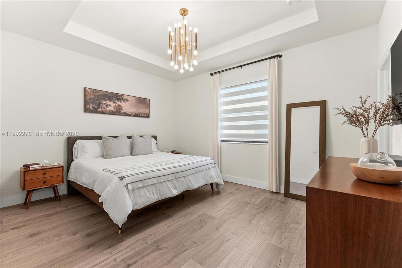 10487 W 34th Ct, Hialeah, FL 33018 Photo