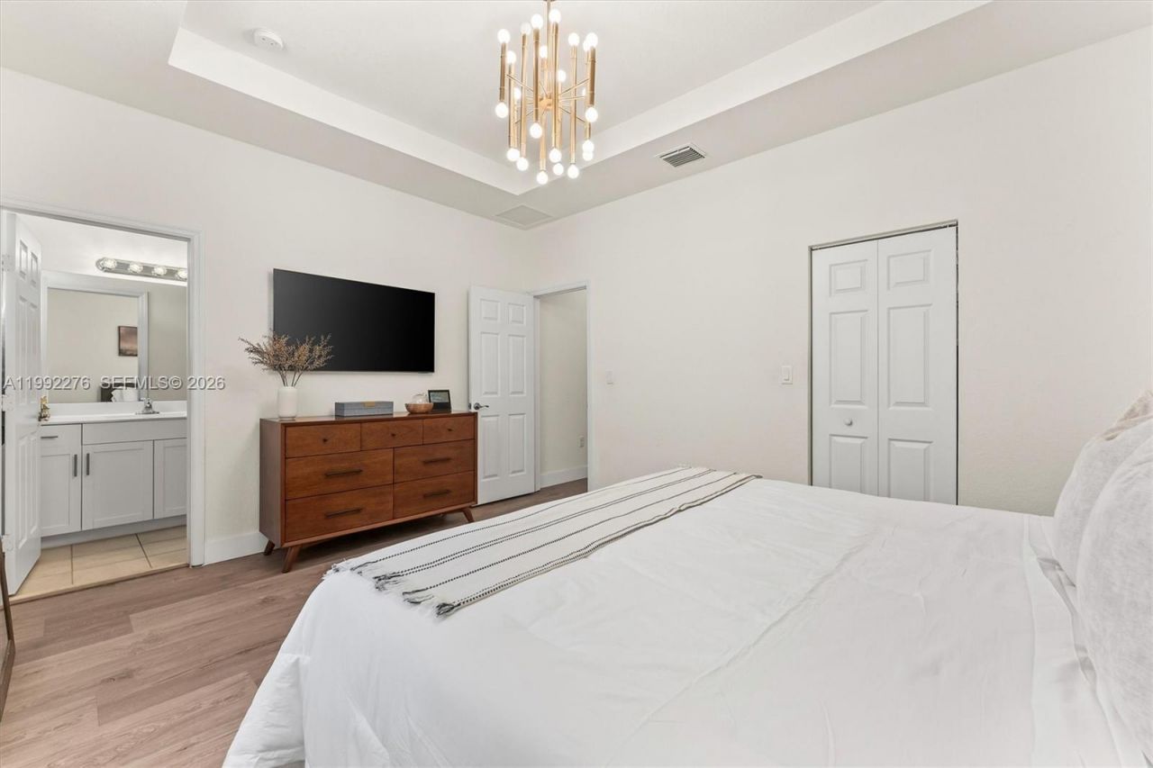 10487 W 34th Ct, Hialeah, FL 33018 Photo