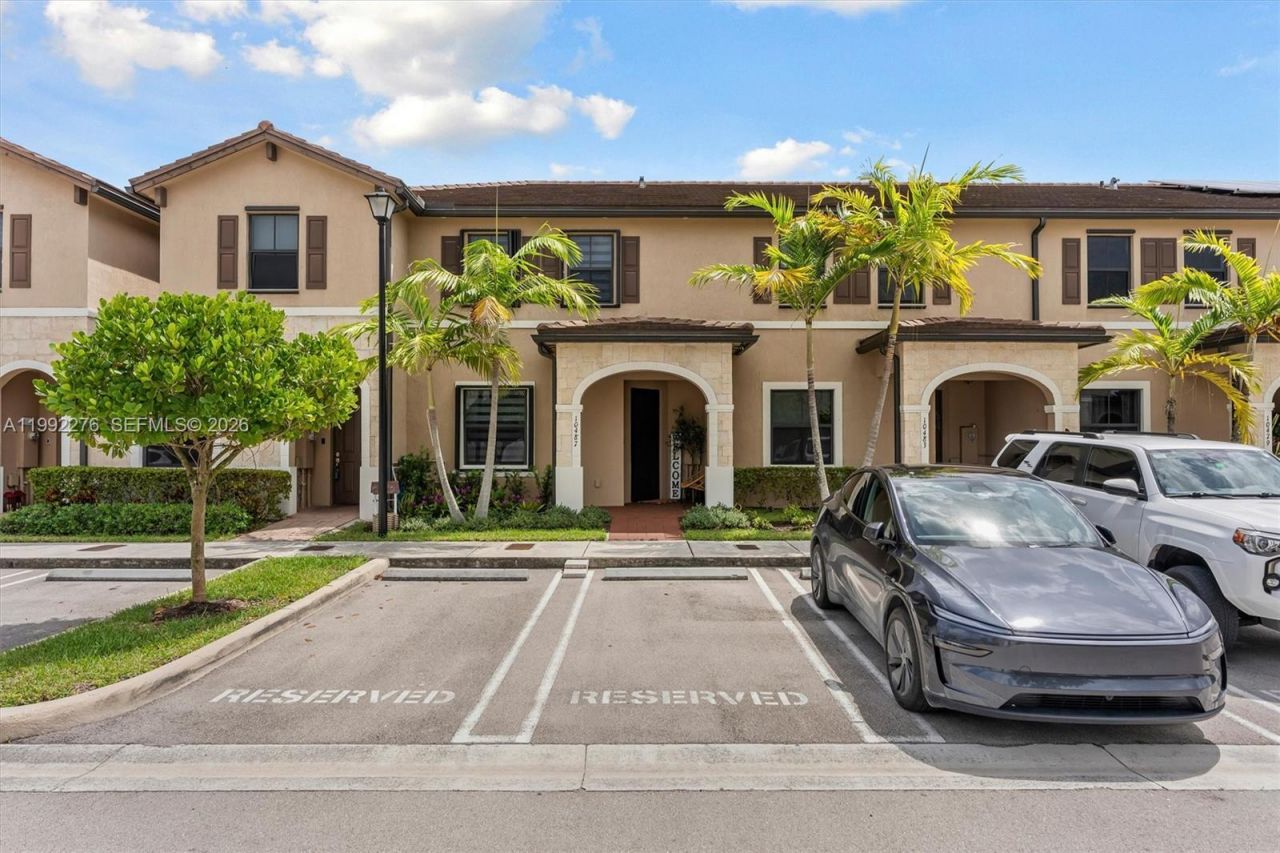 10487 W 34th Ct, Hialeah, FL 33018 Photo