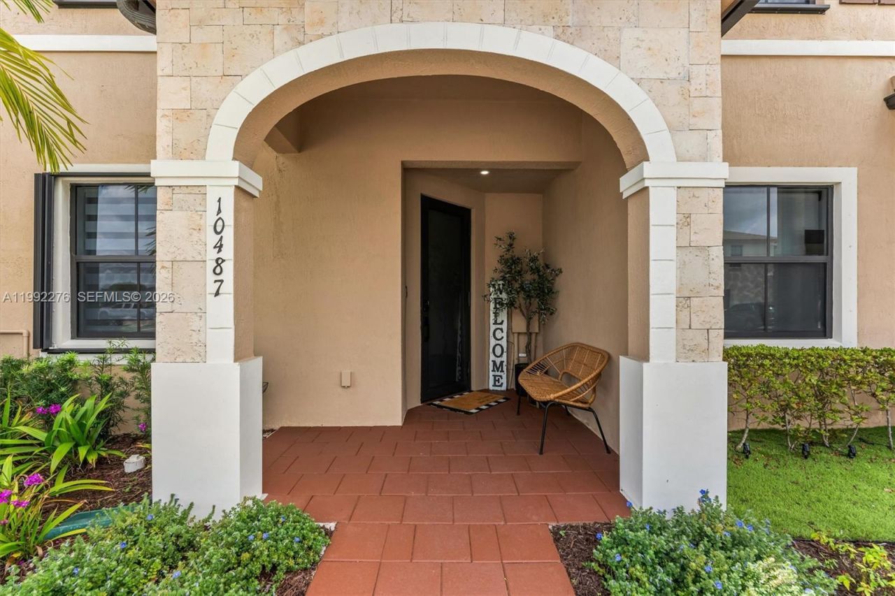 10487 W 34th Ct, Hialeah, FL 33018 Photo