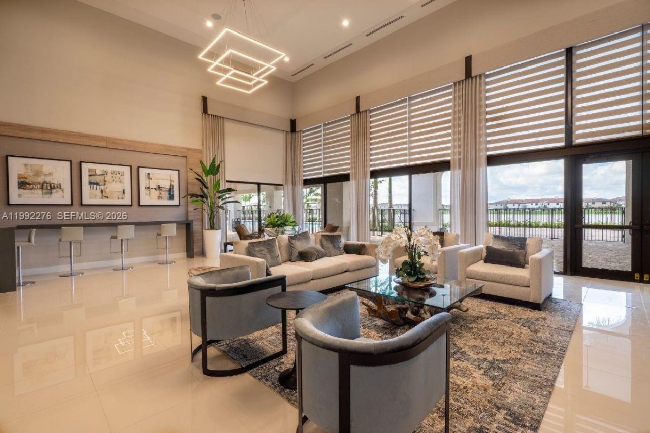 10487 W 34th Ct, Hialeah, FL 33018 Photo