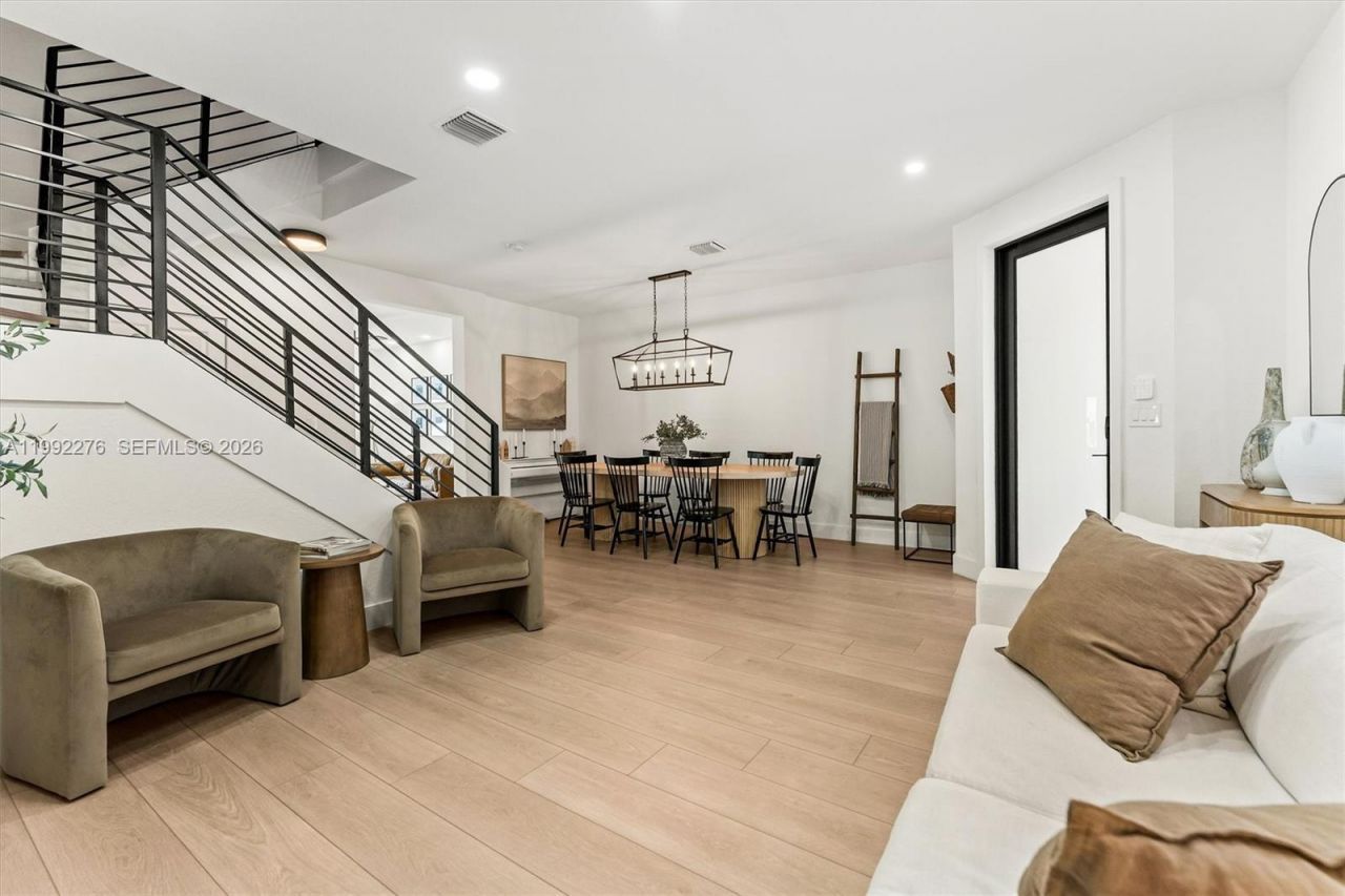 10487 W 34th Ct, Hialeah, FL 33018 Photo