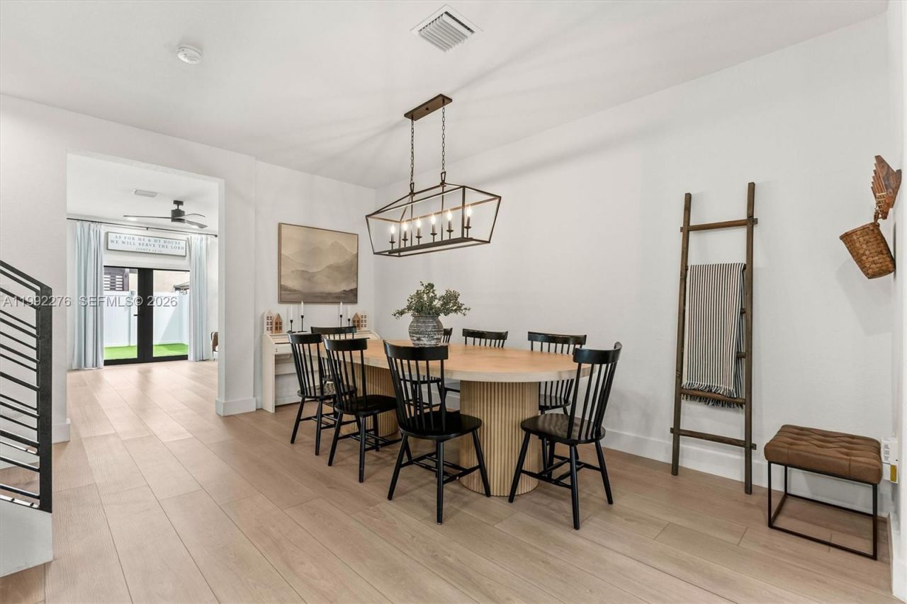 10487 W 34th Ct, Hialeah, FL 33018 Photo