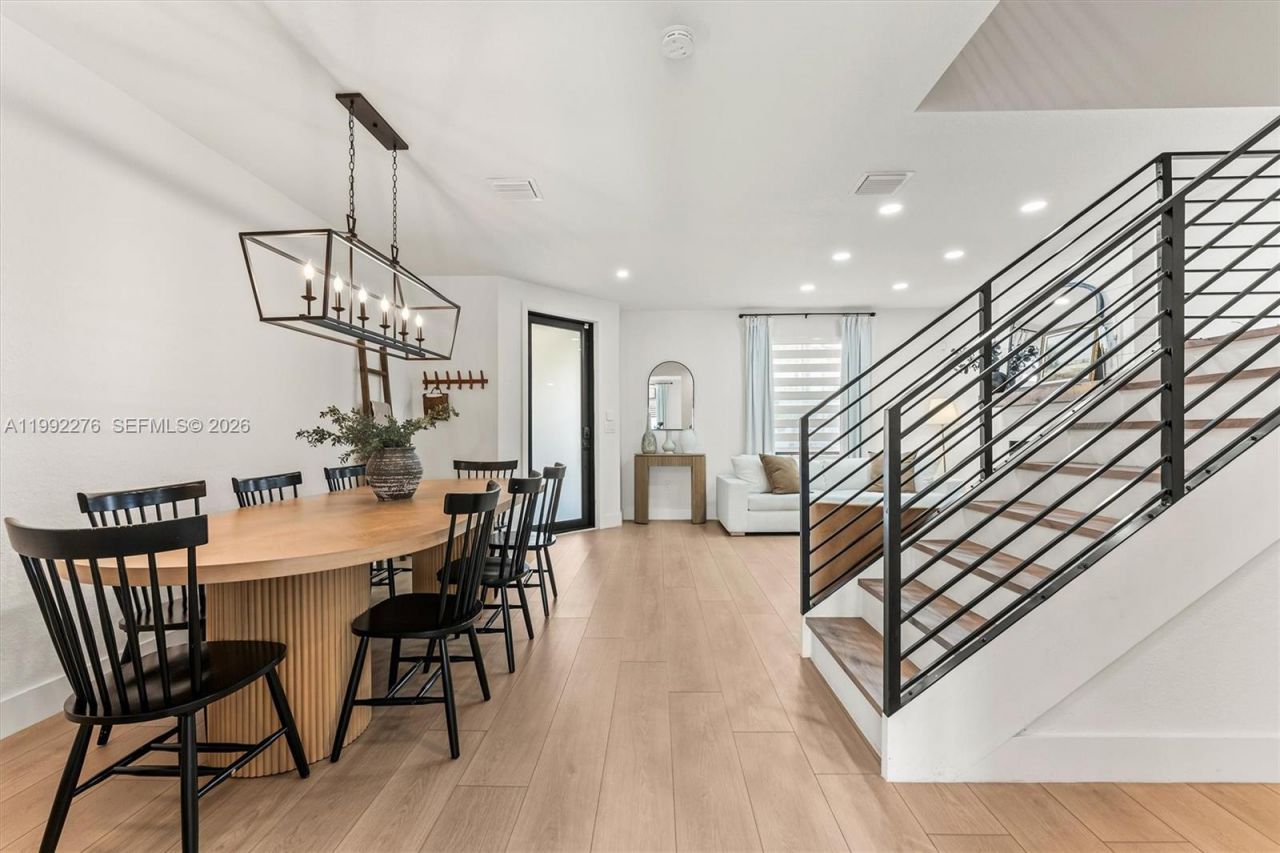 10487 W 34th Ct, Hialeah, FL 33018 Photo