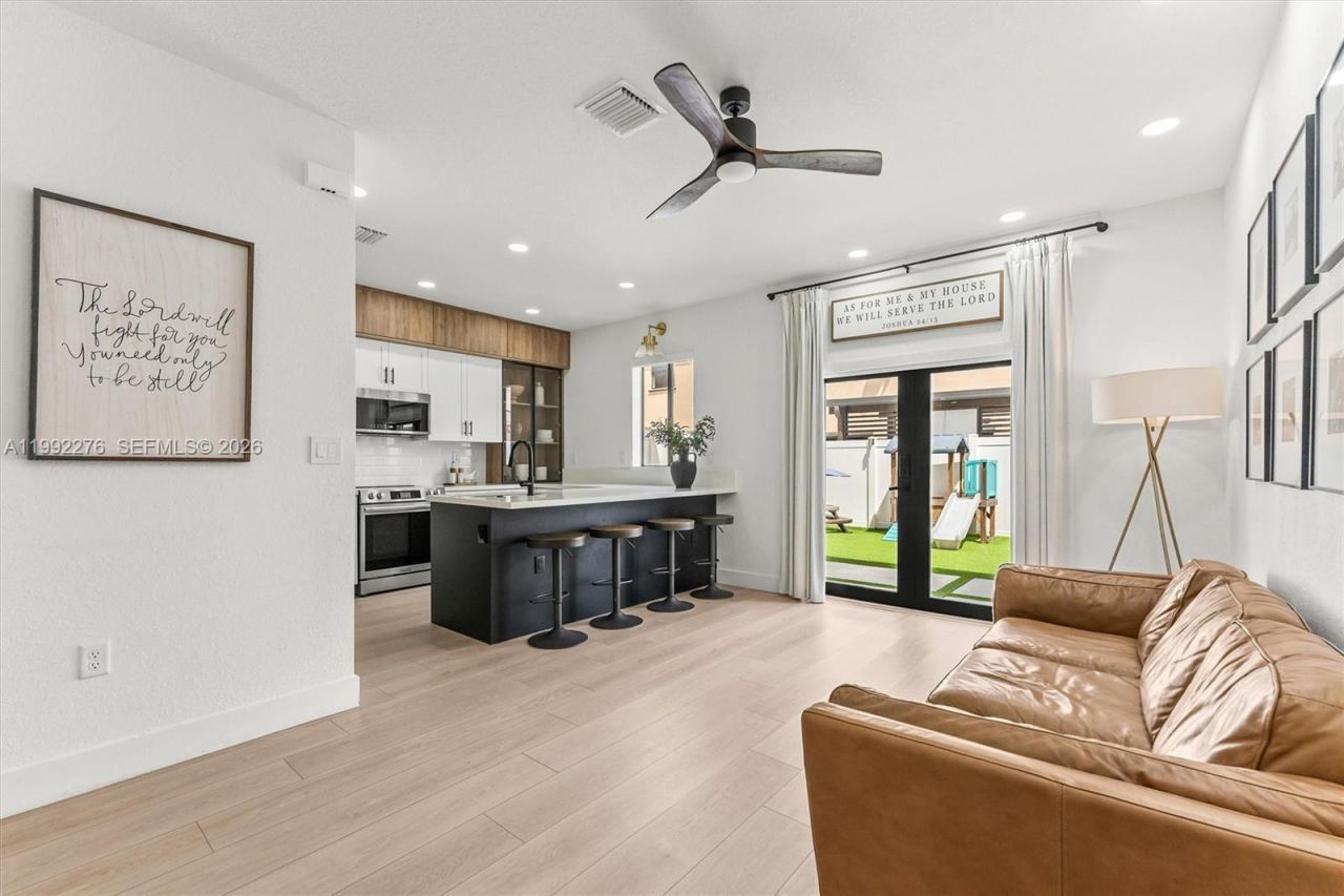 10487 W 34th Ct, Hialeah, FL 33018 Photo