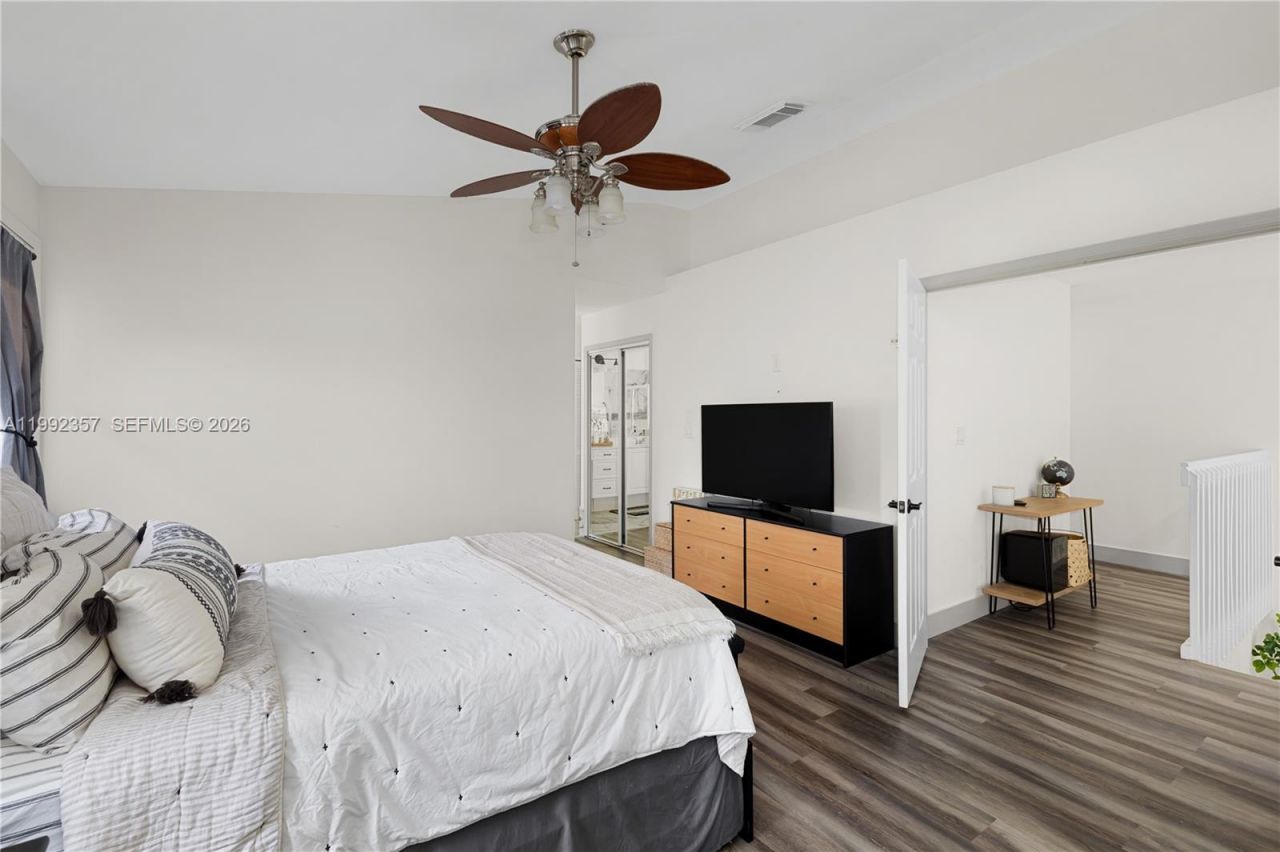 337 SW 188th Terrace, Pembroke Pines, FL 33029 Photo