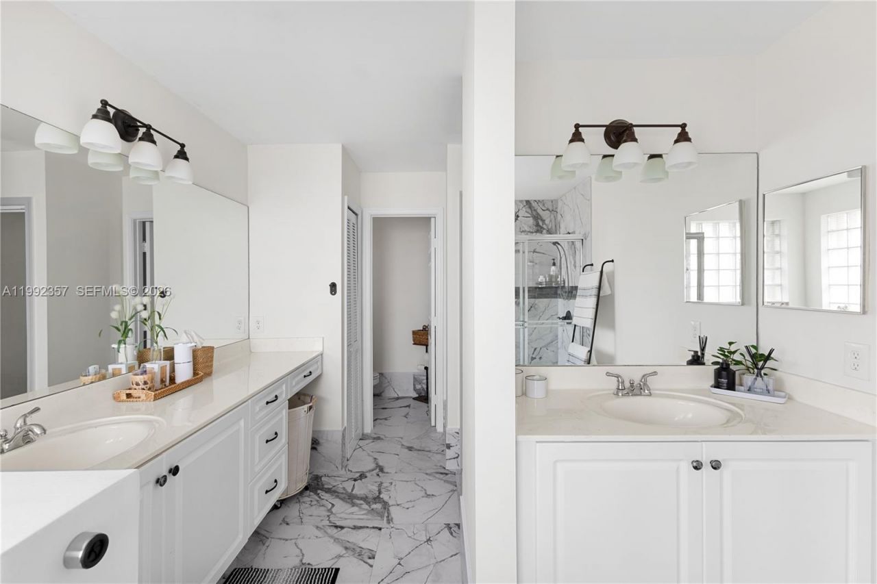 337 SW 188th Terrace, Pembroke Pines, FL 33029 Photo