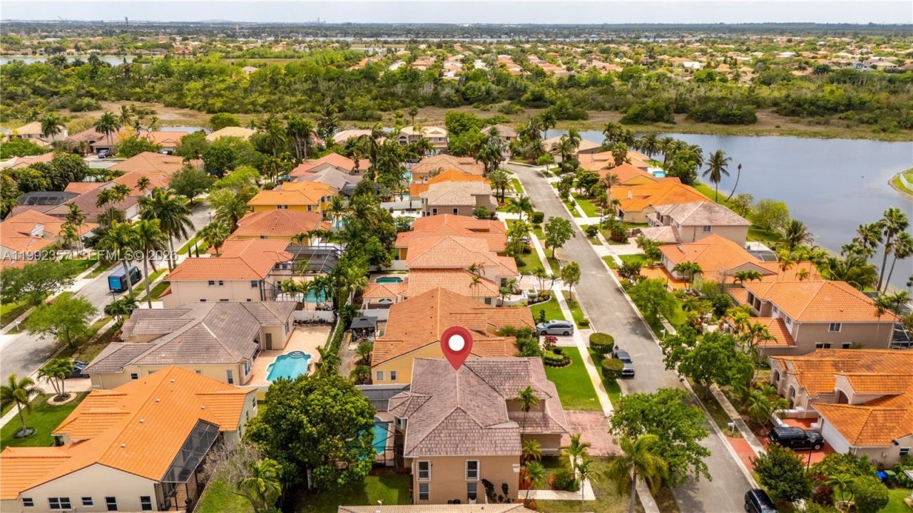 337 SW 188th Terrace, Pembroke Pines, FL 33029 Photo