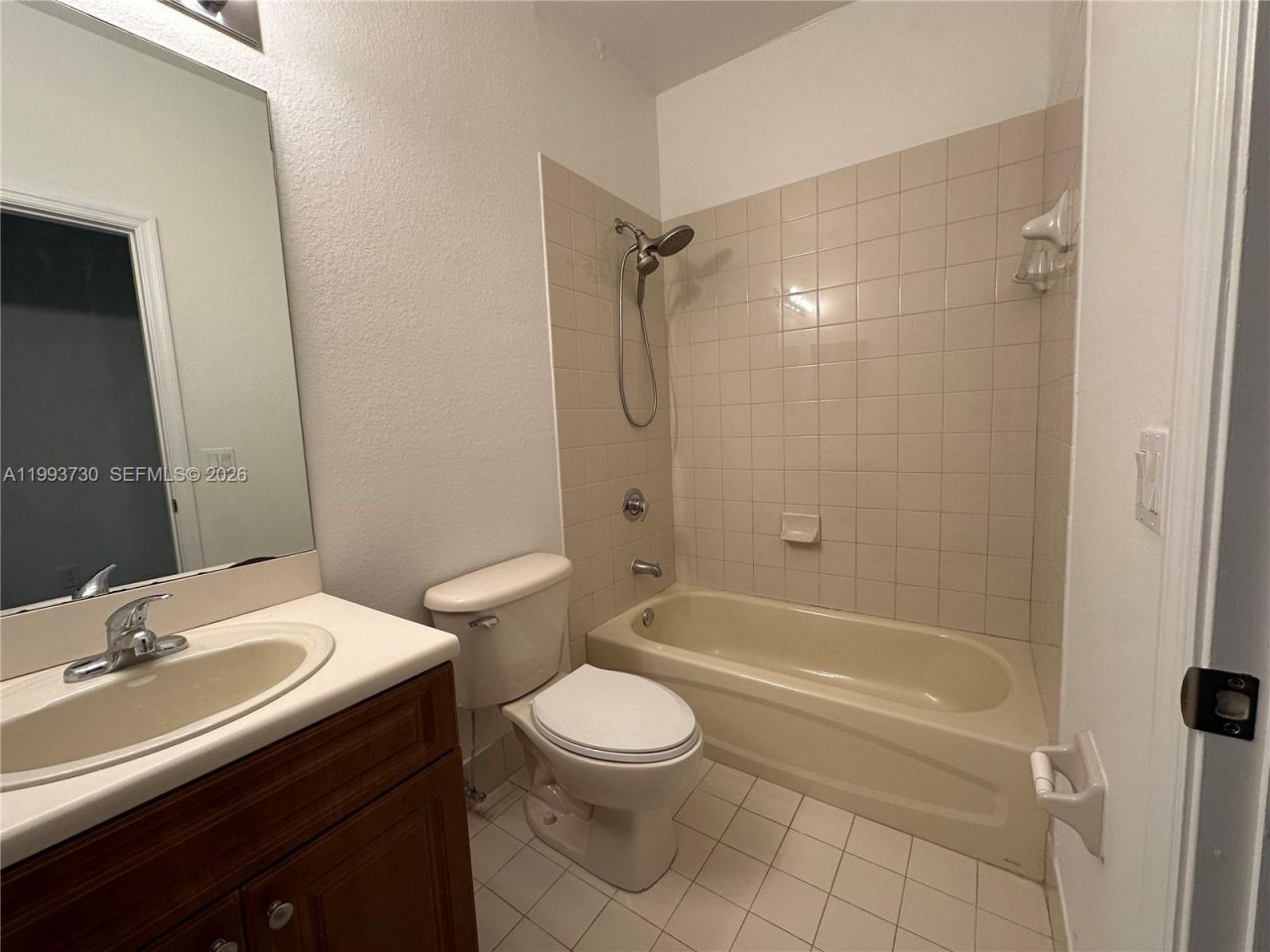 11202 NW 83rd St, Unit 214, Doral, FL 33178 Photo