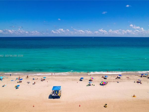 335 Virginia St, Hollywood, FL 33019