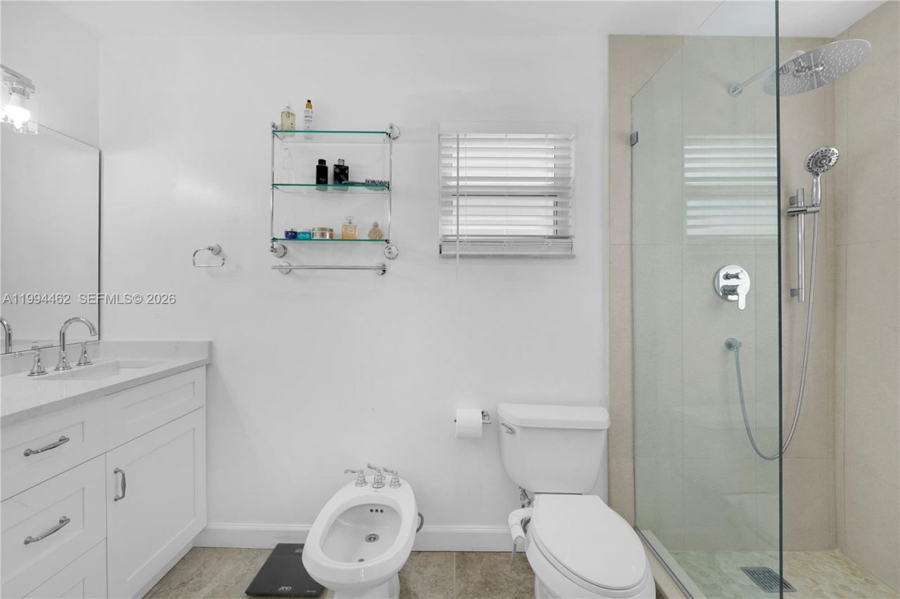 335 Virginia St , Hollywood, FL 33019 Photo