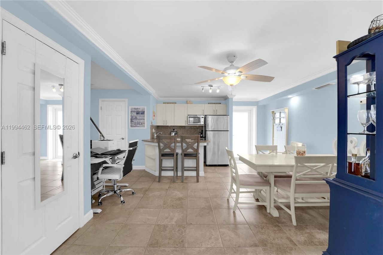 335 Virginia St , Hollywood, FL 33019 Photo