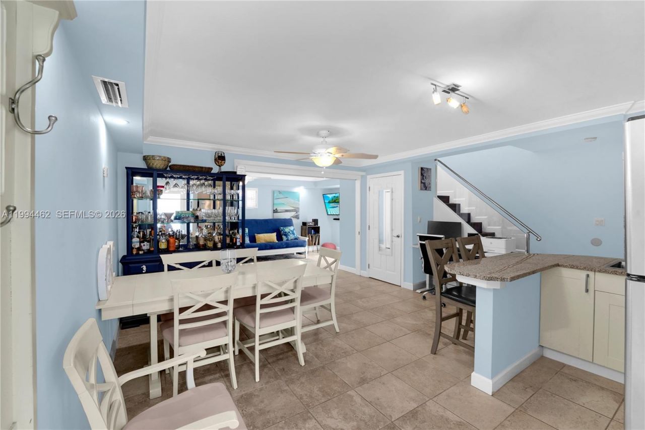 335 Virginia St, Hollywood, FL 33019 Photo