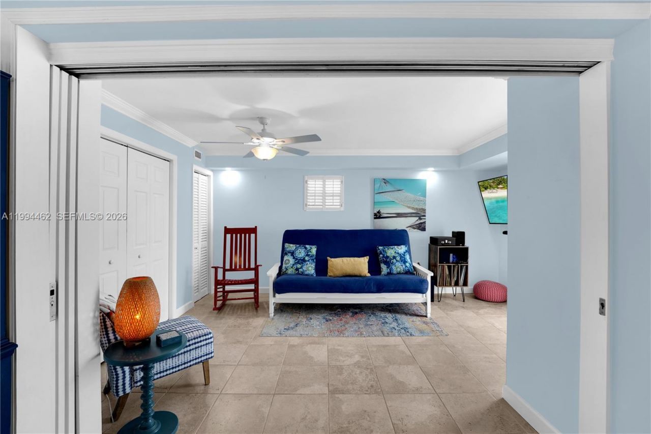 335 Virginia St , Hollywood, FL 33019 Photo