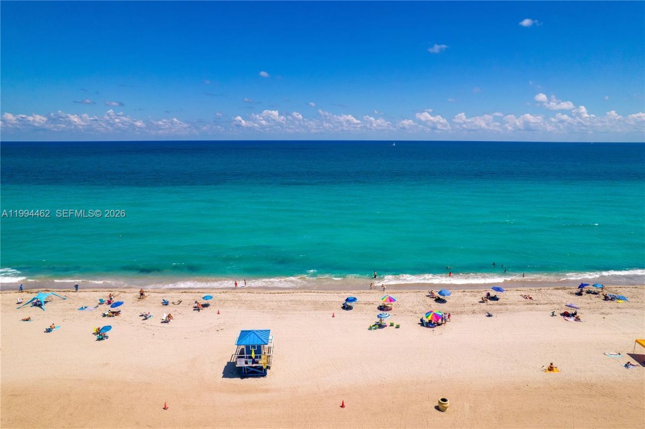 335 Virginia St , Hollywood, FL 33019 Photo