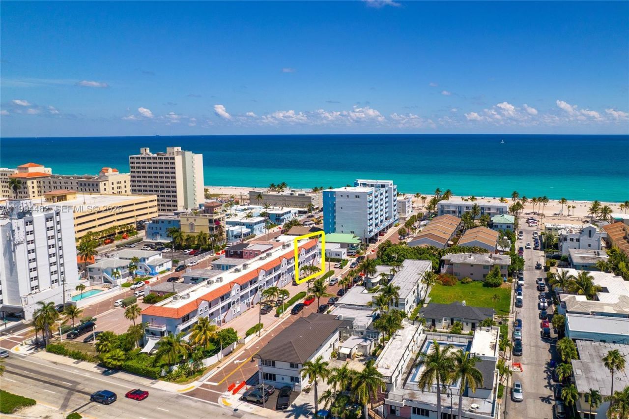 335 Virginia St, Hollywood, FL 33019 Photo