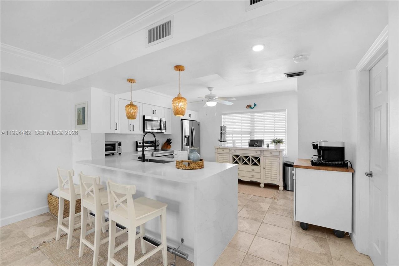 335 Virginia St, Hollywood, FL 33019 Photo