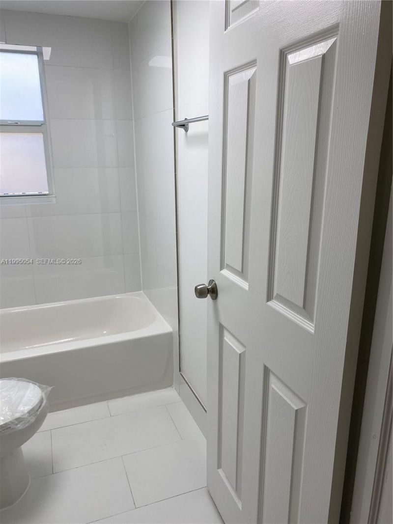 2833 SW 38th Ave, Unit 2833, Miami, FL 33134 Photo