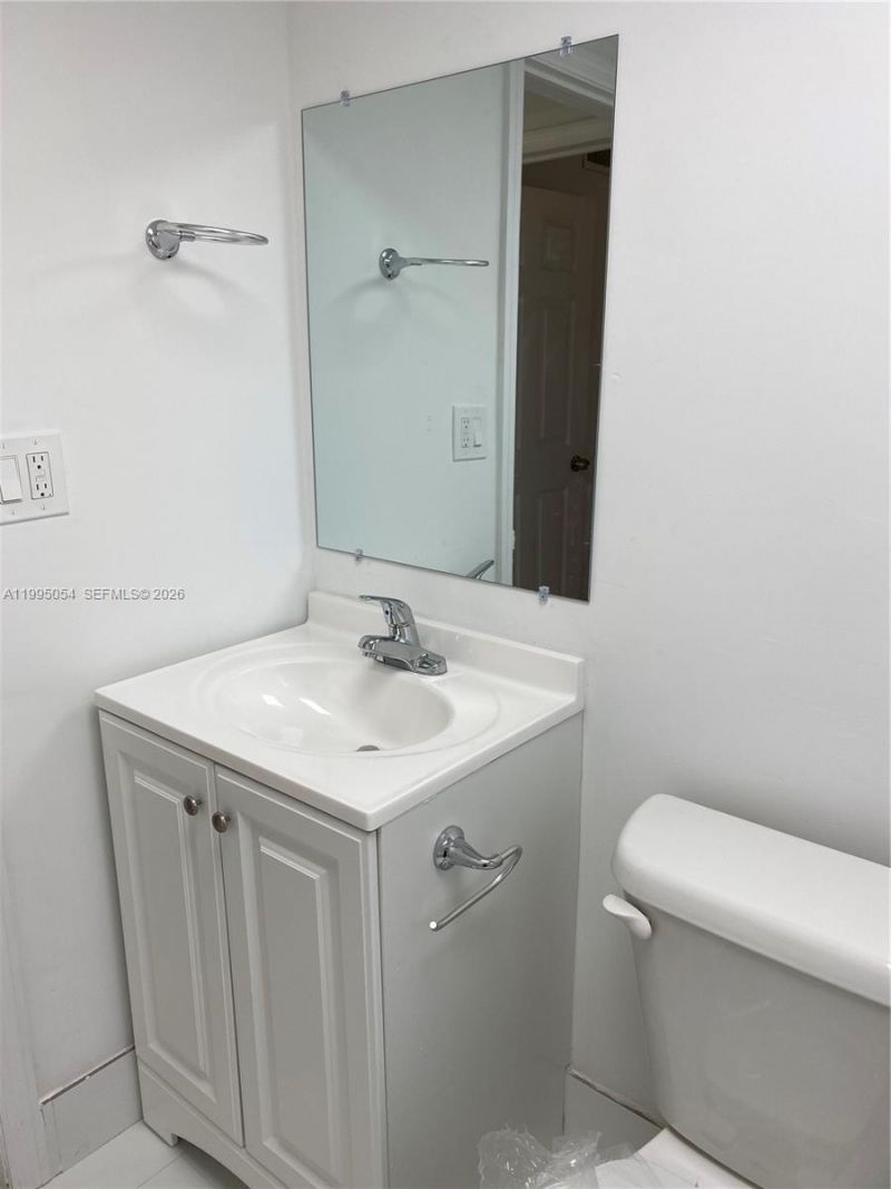 2833 SW 38th Ave, Unit 2833, Miami, FL 33134 Photo