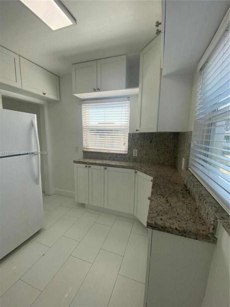 2833 SW 38th Ave, Unit 2833, Miami, FL 33134 Photo