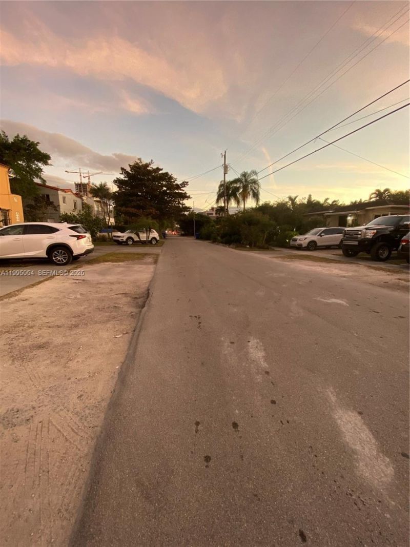 2833 SW 38th Ave, Unit 2833, Miami, FL 33134 Photo