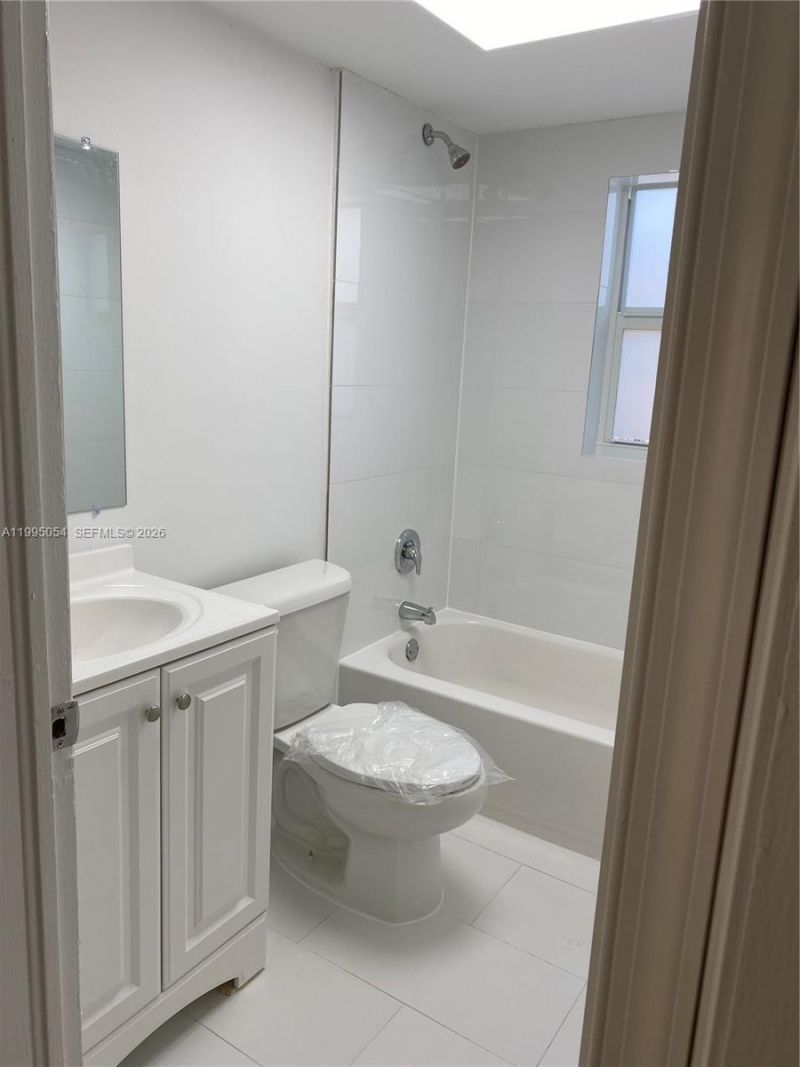 2833 SW 38th Ave, Unit 2833, Miami, FL 33134 Photo